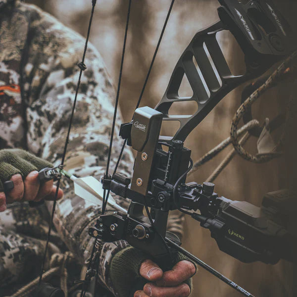 Latitude Fixed Bow Hanger